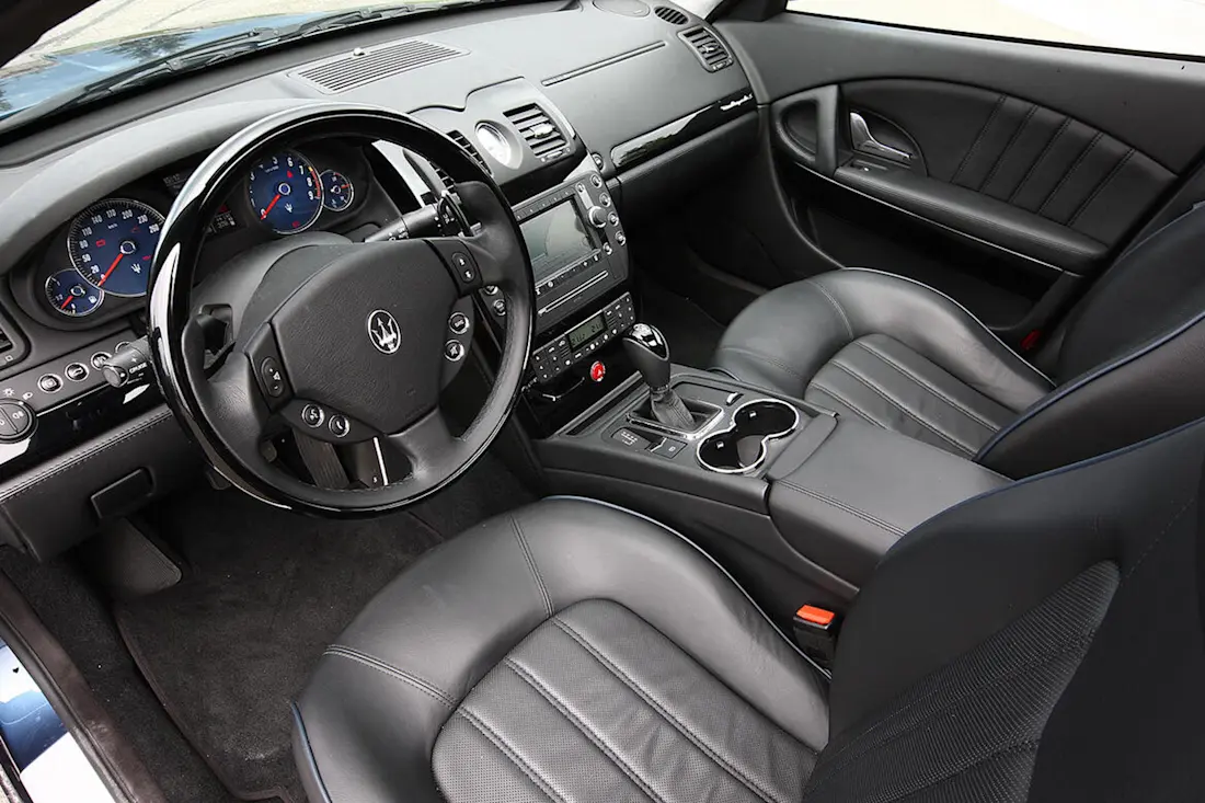 maserati-quattroporte-cockpit