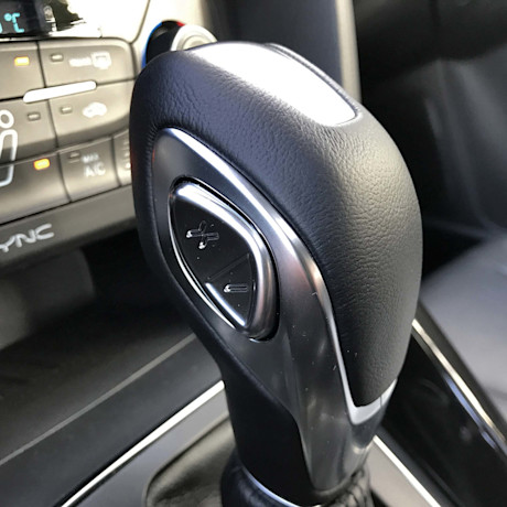 Editorial 2017 ford focus titanium sedan 28 gw