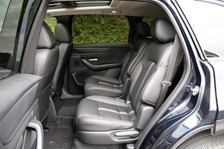 Jeep Grand Cherokee 4xe vs Mazda CX-90 PHEV 2024 : match comparatif Body Image
