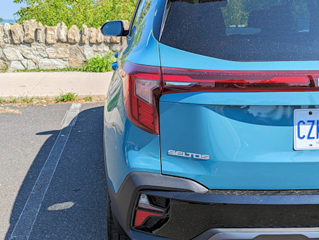 Editorial 2024 kia seltos x line td 240209 09 sha