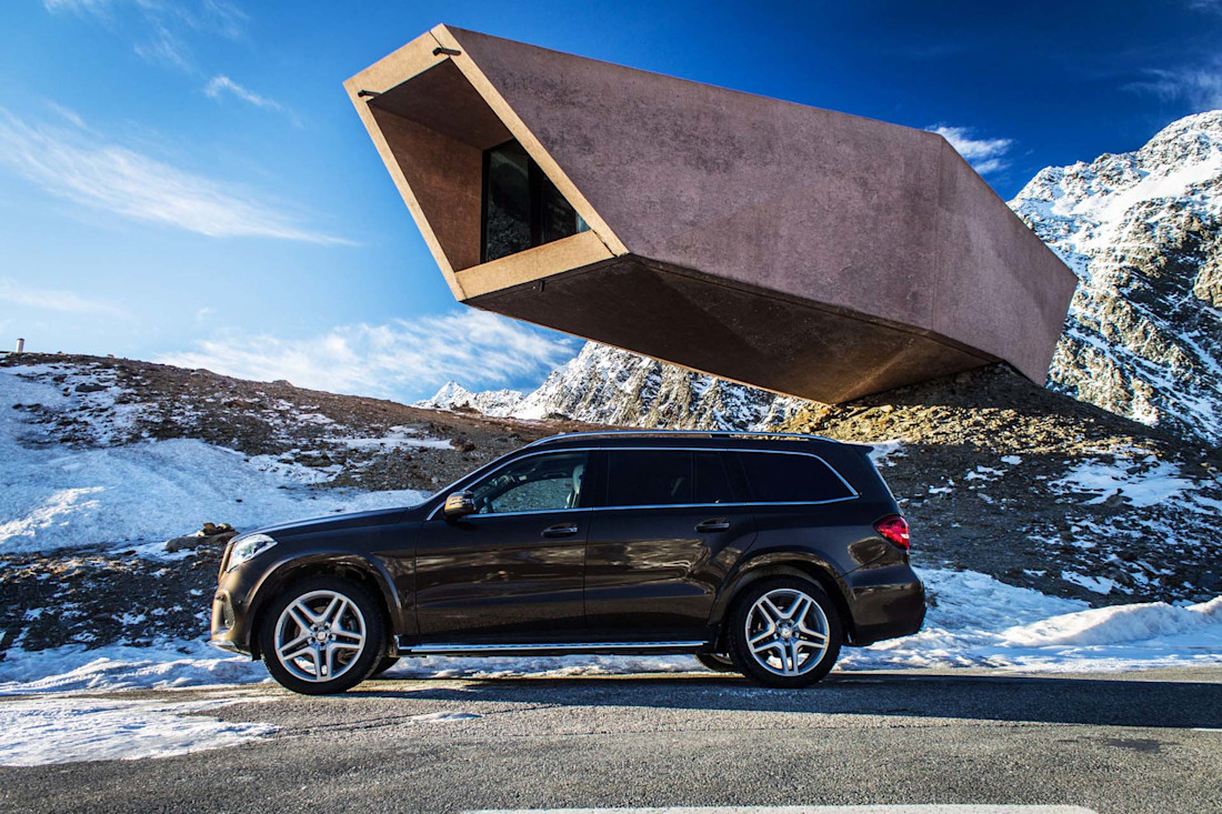 Editorial 2017 mercedes benz gls 350d 4matic 02 bm