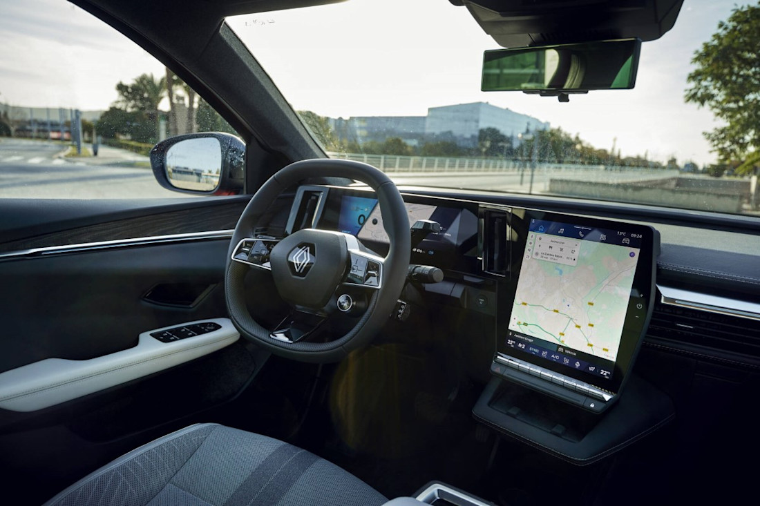 Renault Scenic E-Tech electric - Iconic Arctic White (5)