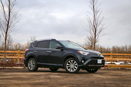 Editorial 2017 toyota rav4 limited 07 ts