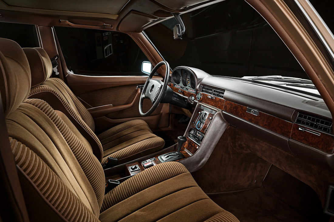 mercedes-benz-450-interior