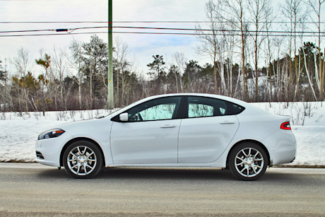 Editorial 2014 dodge dart jp 03 8716
