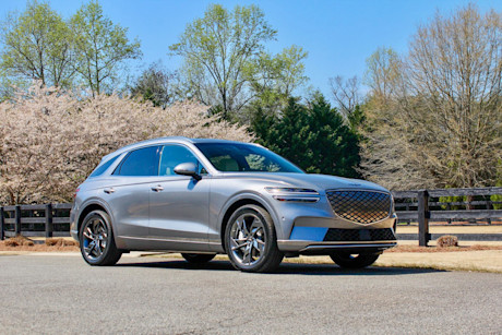 Editorial 2023 genesis electrified gv70 04 pb
