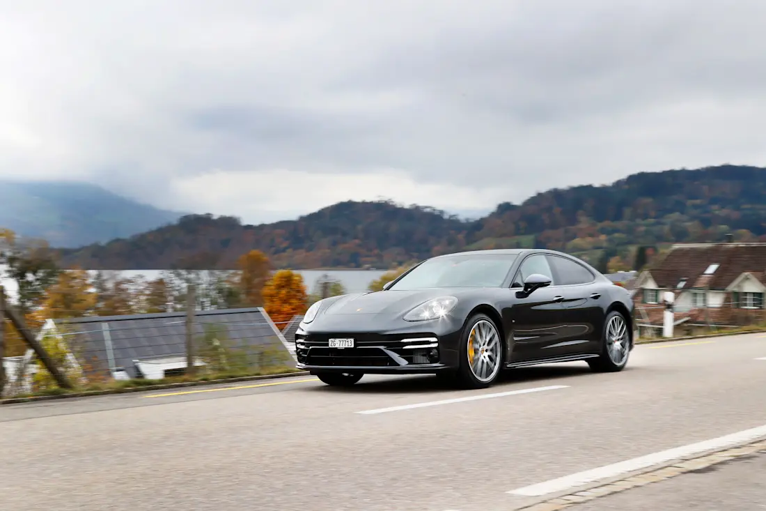 Porsche Panamera Sport Turismo Front Porsche Panamera Sport Turismo Front