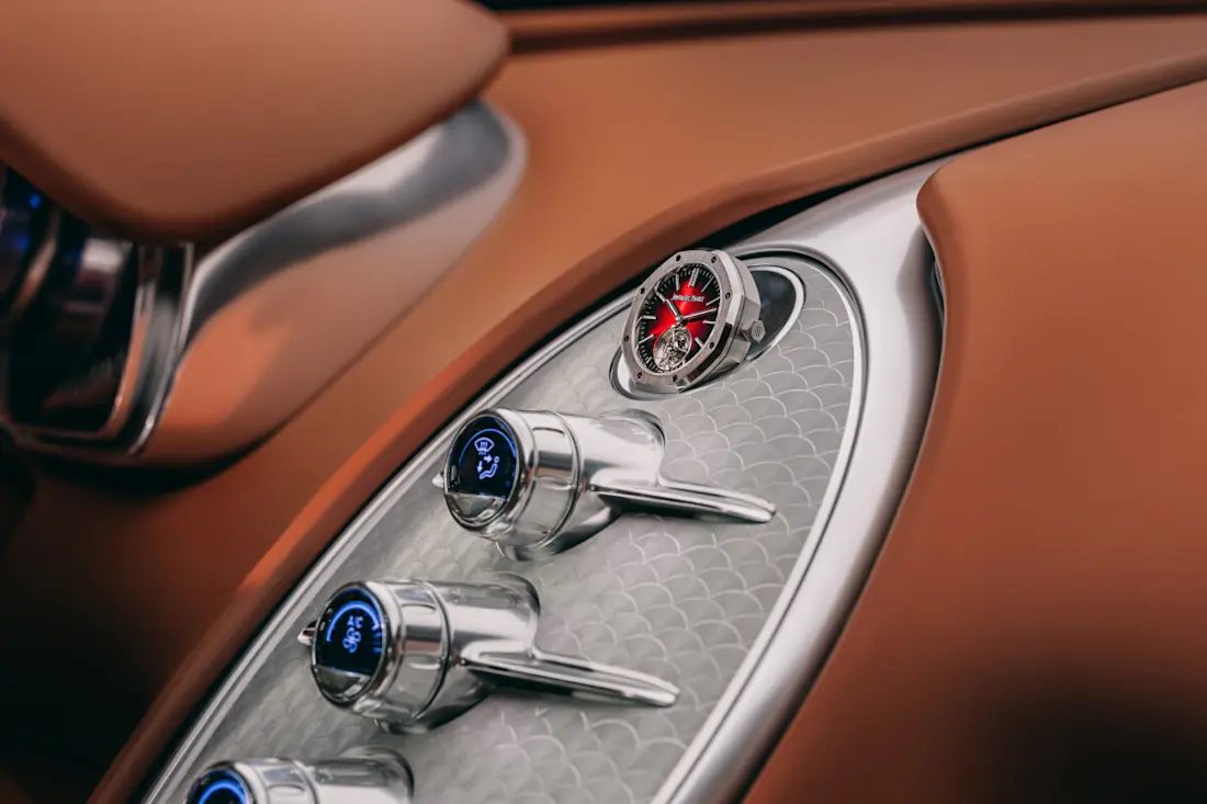 21-bugatti-the-wheels-solitaire-hommage