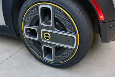 Editorial 2020 mini cooper 3 door se 08 pb