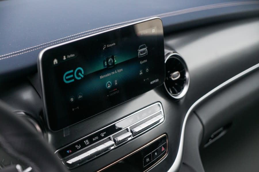primera-prueba-mercedes-eqv.7225.jpg