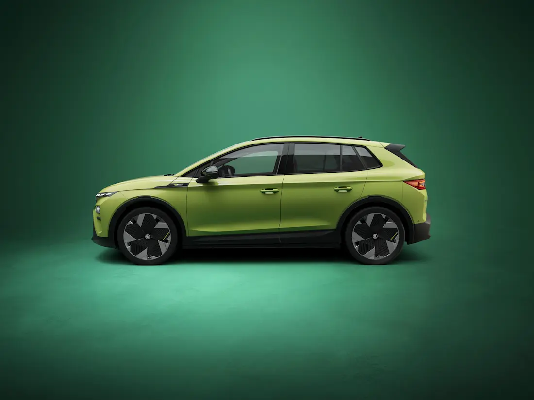 skoda-elroq-rs-laat-kia-ev3-zijn-achterlichten-zien-2025-03 skoda-elroq-rs-laat-kia-ev3-zijn-achterlichten-zien-2025-03