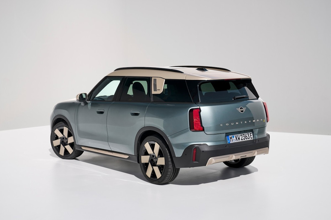 P90518512_lowRes_mini-countryman-se-a