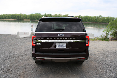 Ford Expedition King Ranch 2024 : essai routier Image