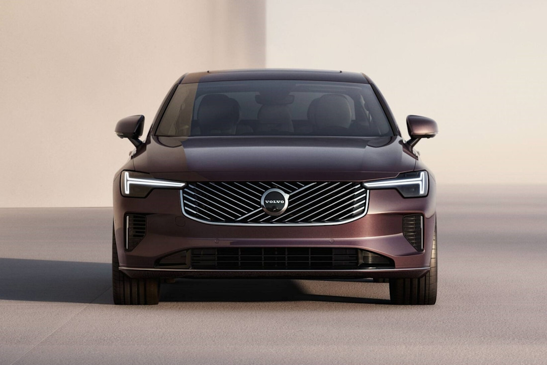 volvo-s90-2025 (7).jpg
