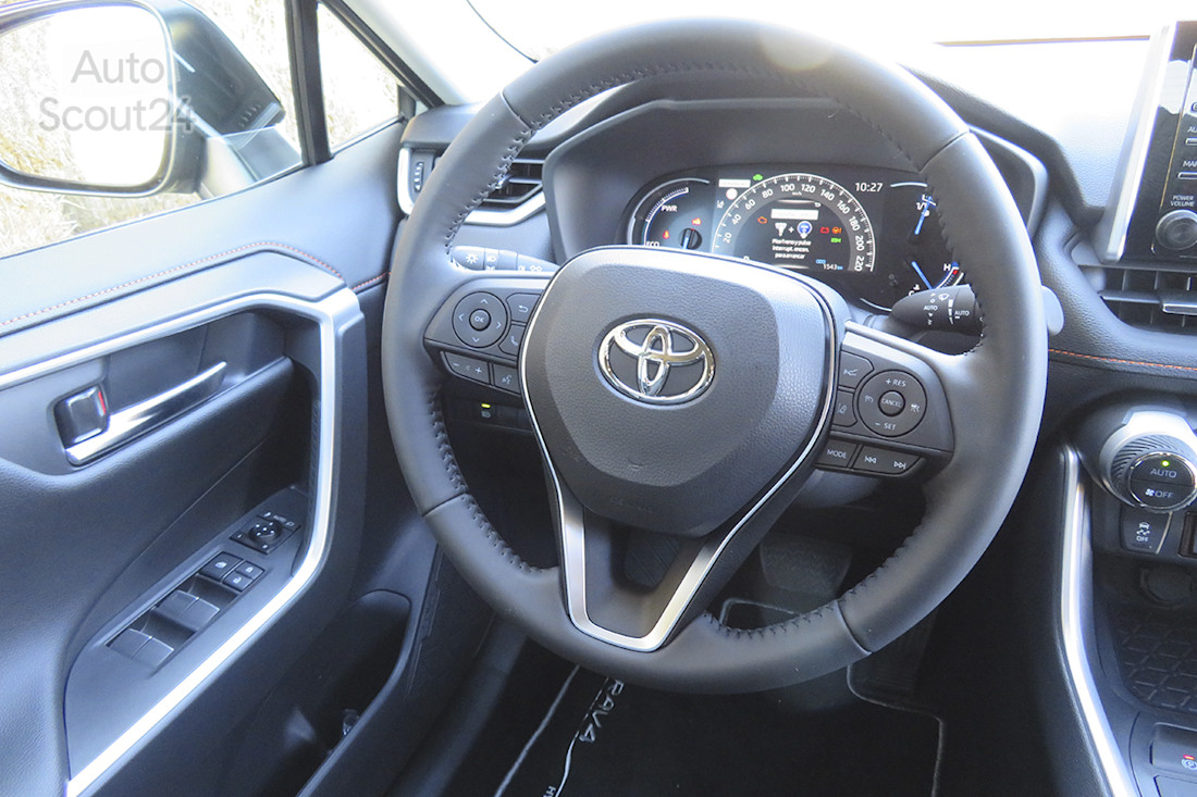 toyota rav 4 hybrid 17.JPG