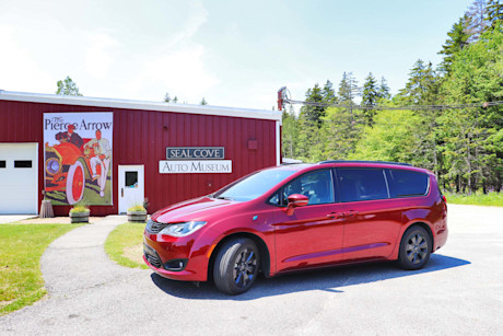 Chrysler Pacifica Hybrid 2019 : essai routier Image