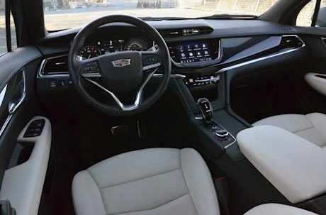 Cadillac XT6 Sport 2023 : essai routier Body Image