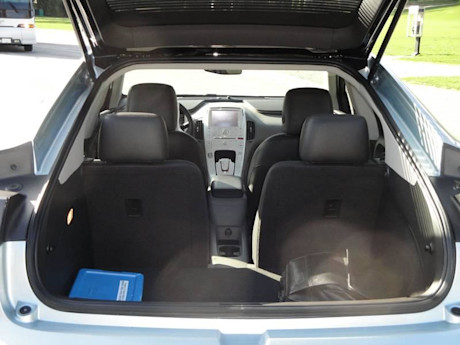 Editorial 2011 chevrolet volt gw 03