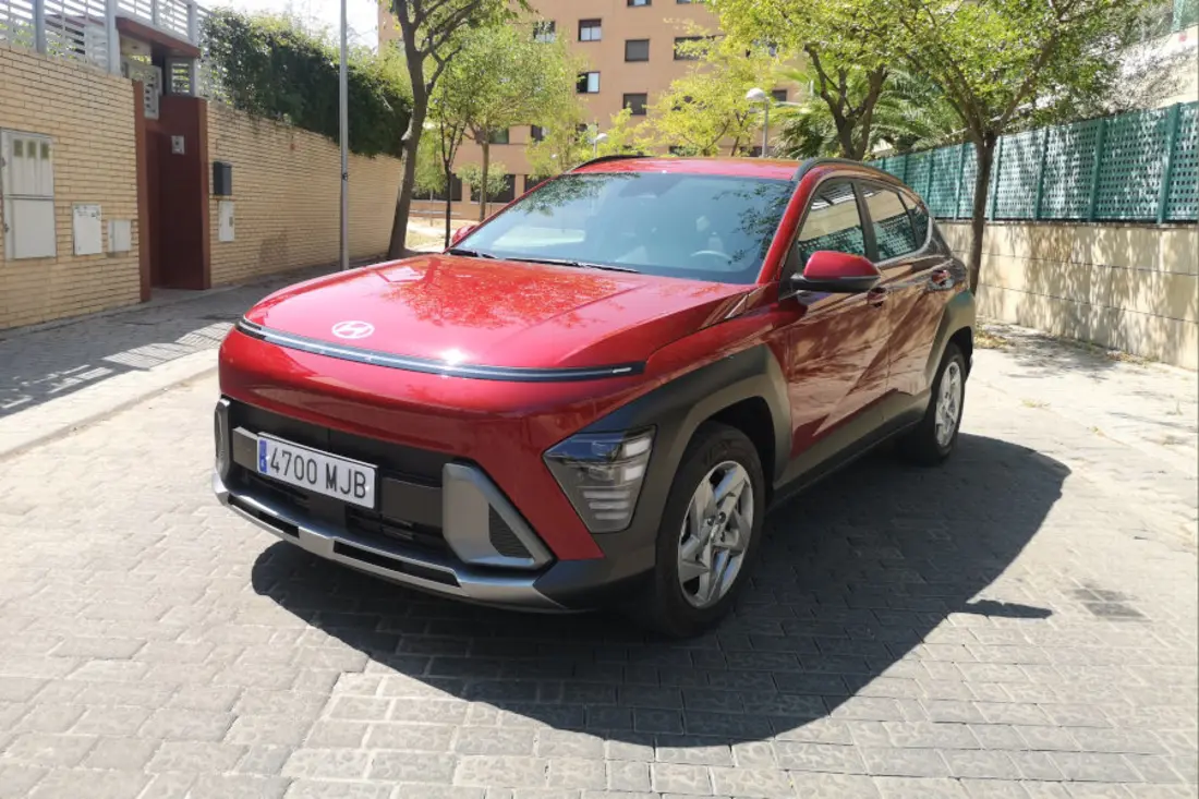 hyundai-kona-2023-1-0-mhev-tecno-review-autoscout24 (24) hyundai-kona-2023-1-0-mhev-tecno-review-autoscout24 (24)