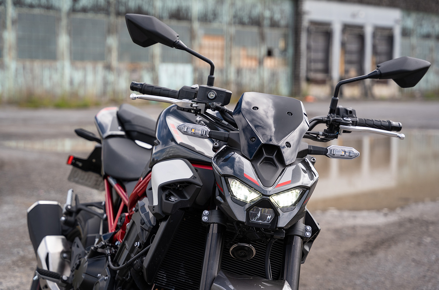 2025 Kawasaki Z900 Review - AutoTrader.ca