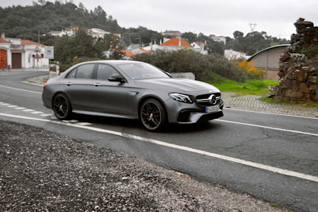 Editorial 2018 mercedes amg e 63 s 4maticplus 03 mb