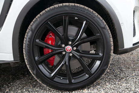 Editorial 2020 jaguar f pace svr 23 jw