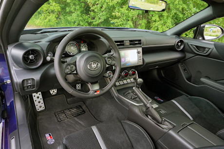 Editorial 2022 toyota gr86 premium 17 di