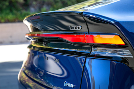 Editorial 2023 toyota prius xle awd 17 jw