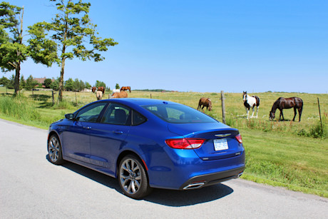Editorial 2015 chrysler 200s 36 awd pb 03 2105