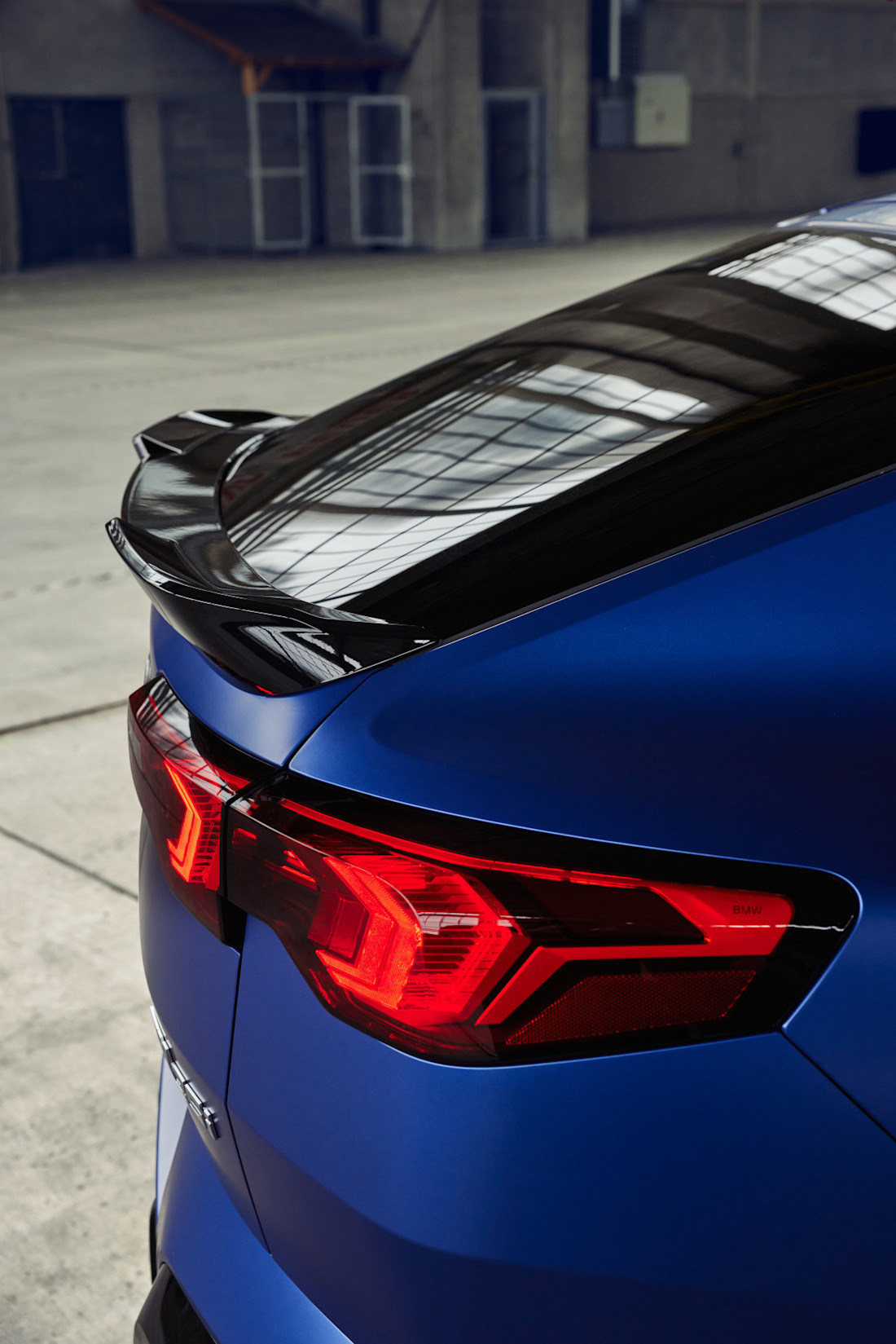 P90525116_highRes_the-all-new-bmw-x2-m