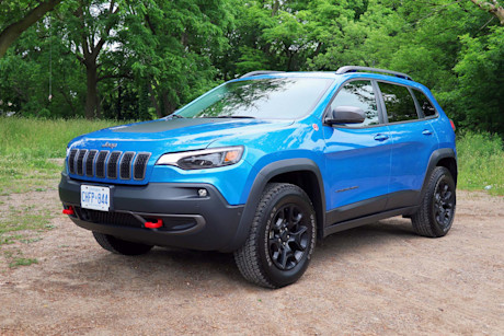 Editorial 2019 jeep cherokee trailhawk 02 jm