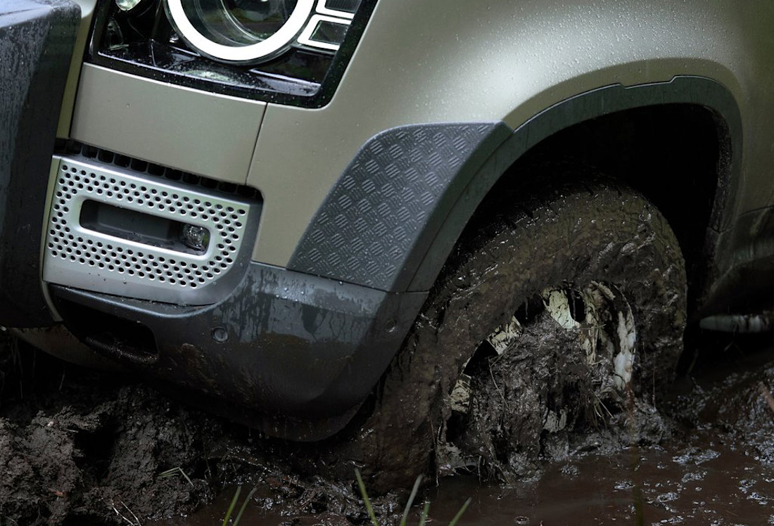 Land_Rover-Defender_90-2020-1024-49.jpg