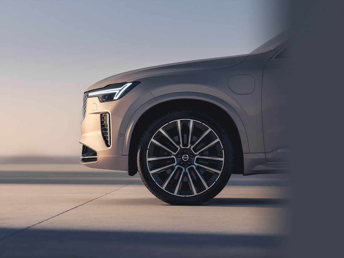bejaarde-volvo-xc90-2024-wil-na-forse-facelift-tinder-weer-op-2024-05.jpg