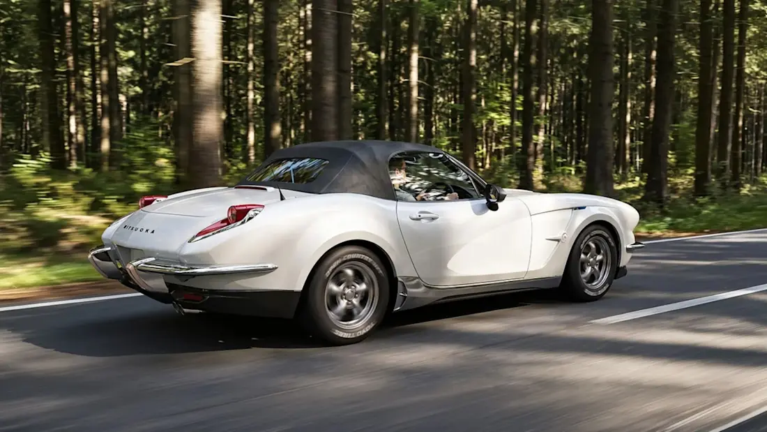 Mitsuoka-Corvette-japonés-2026 (3)