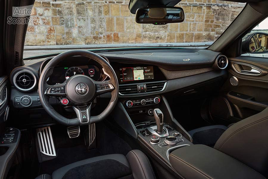 Alfa Romeo-Giulia-Stelvio-Q-100°anniversary-2023 (1).jpg