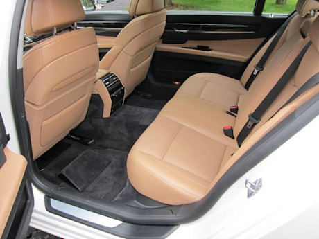 Editorial 2011 bmw hybrid7 pw 002 2693
