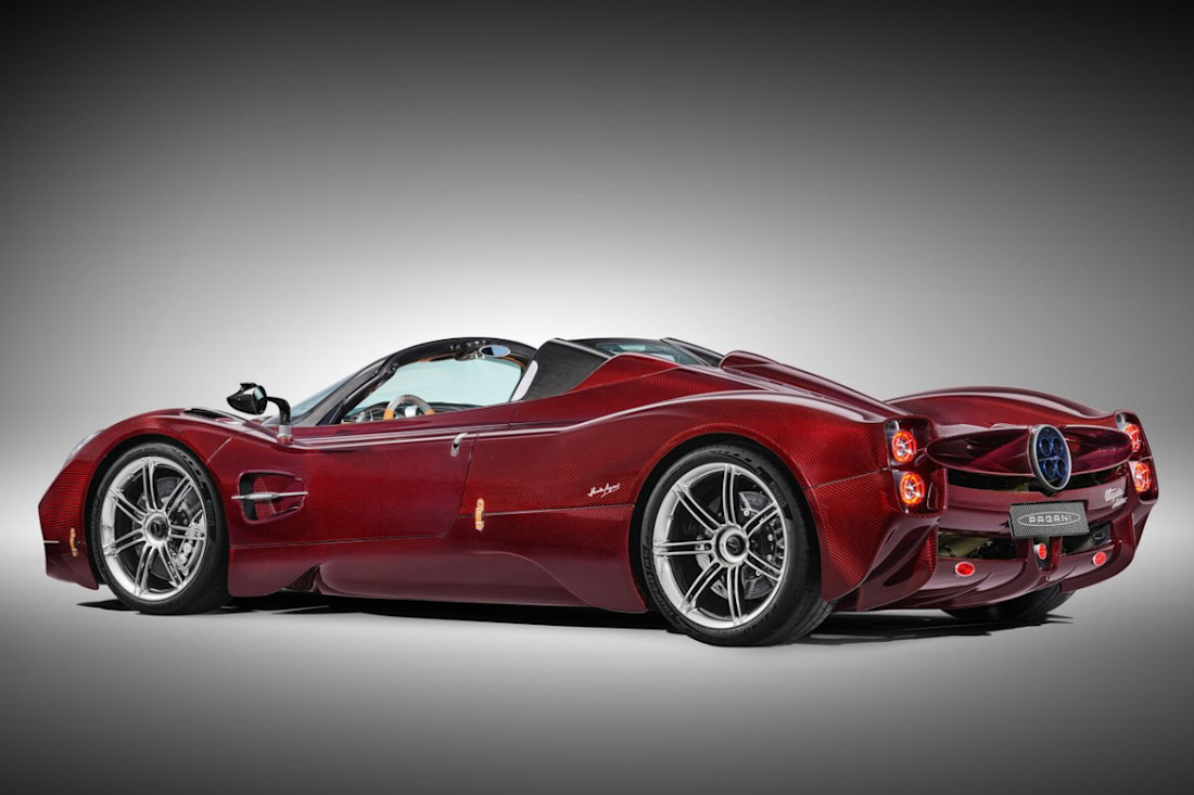 Pagani-Utopia-Roadster-2025 (4).jpg