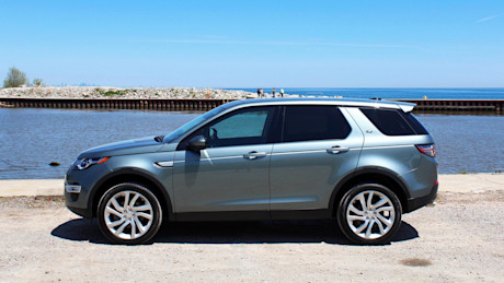 Editorial 2015 lr discovery sport hse luxury pb 03