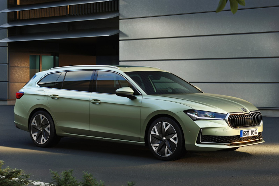 skoda-superb-2024-2023-1.jpg
