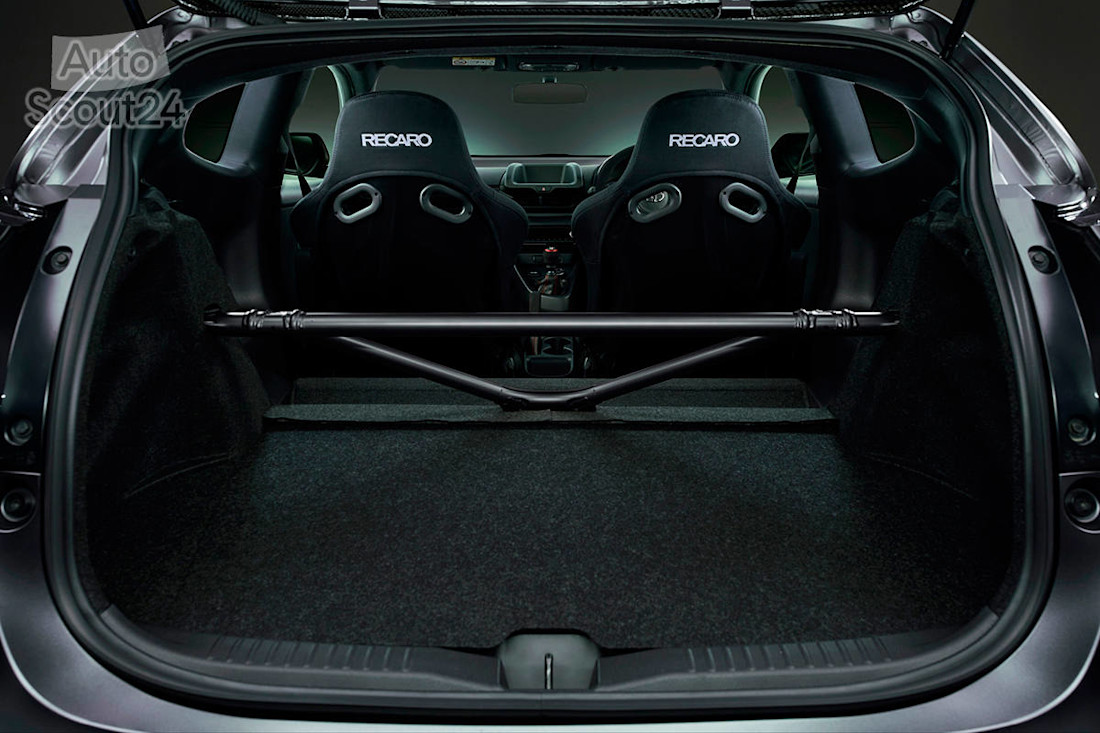 Toyota GRMN Yaris  2022 as24 (13).jpg