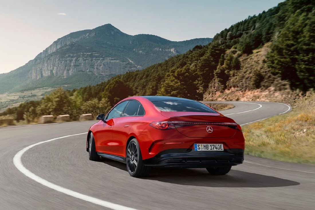 Mercedes-CLA-2025 (17).jpg