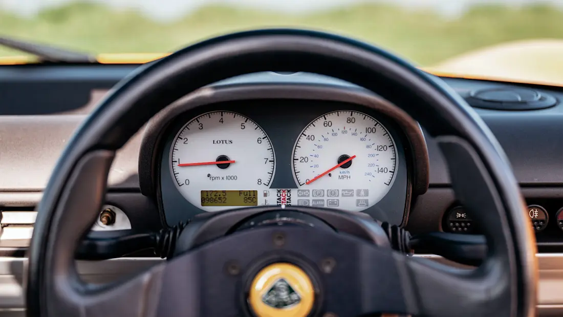 Dashboard Lotus Elise UK-spec '1995–2001