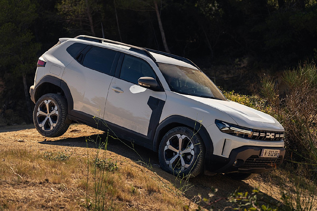 Dacia : nouvelle motorisation hybride, 4x4…et LPG ! (2025)