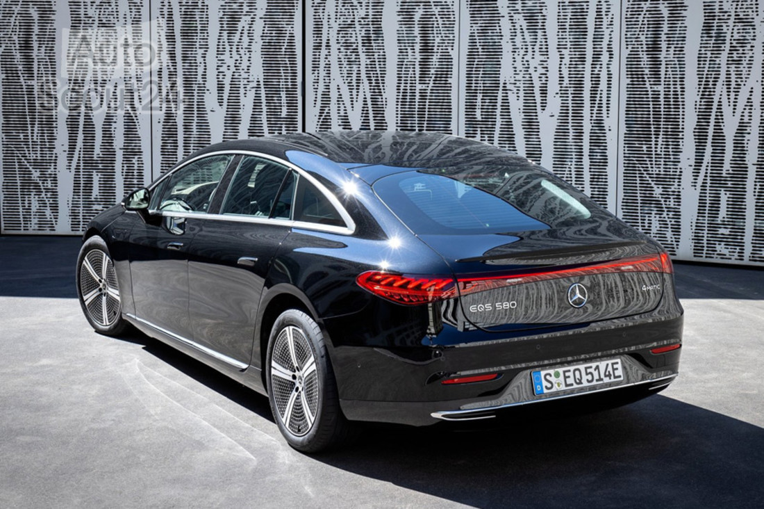 Mercedes-Benz-EQS-2022-1600-4f.jpg