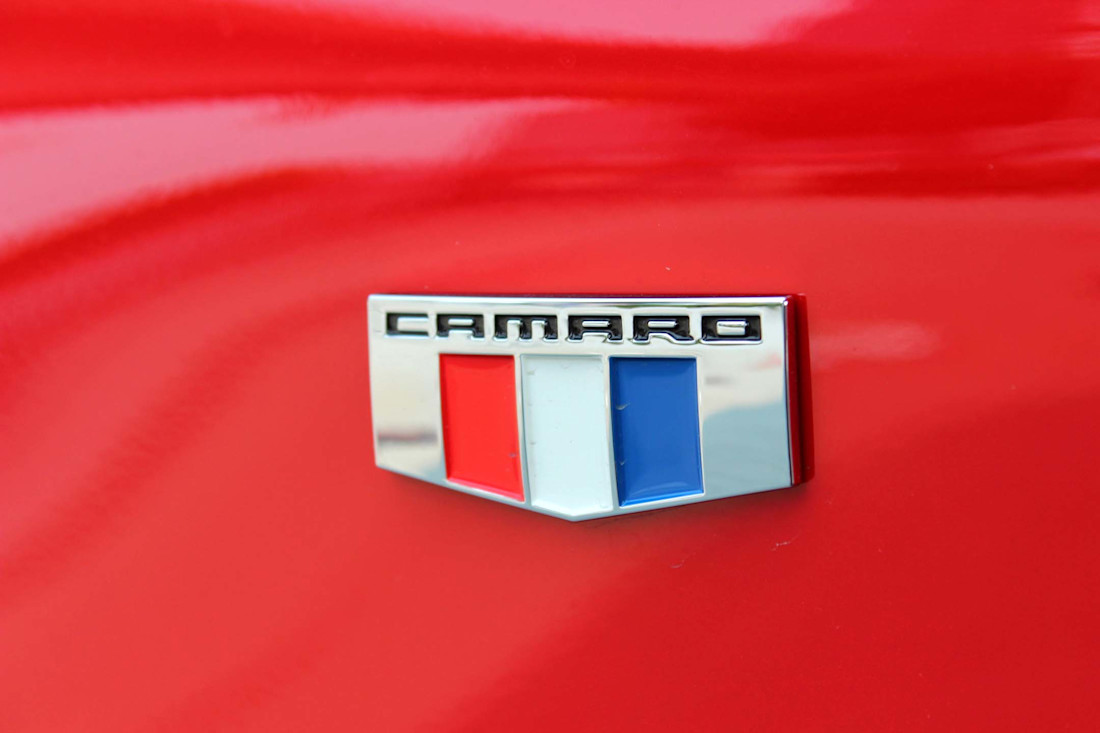 Editorial 2017 chevrolet camaro coupe 1lt 12 dh