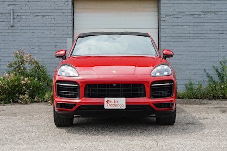 Editorial 2021 porsche cayenne gts coupe 01 jl