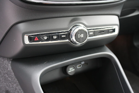 Volvo EX30 2025 vs Volvo EX40 2025 – Quel est le meilleur choix pour vous? Image