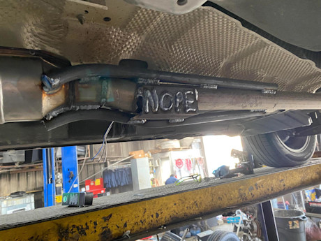Editorial catalytic converter cover 02 ddddrawnout