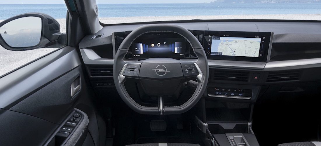 Opel Frontera interieur