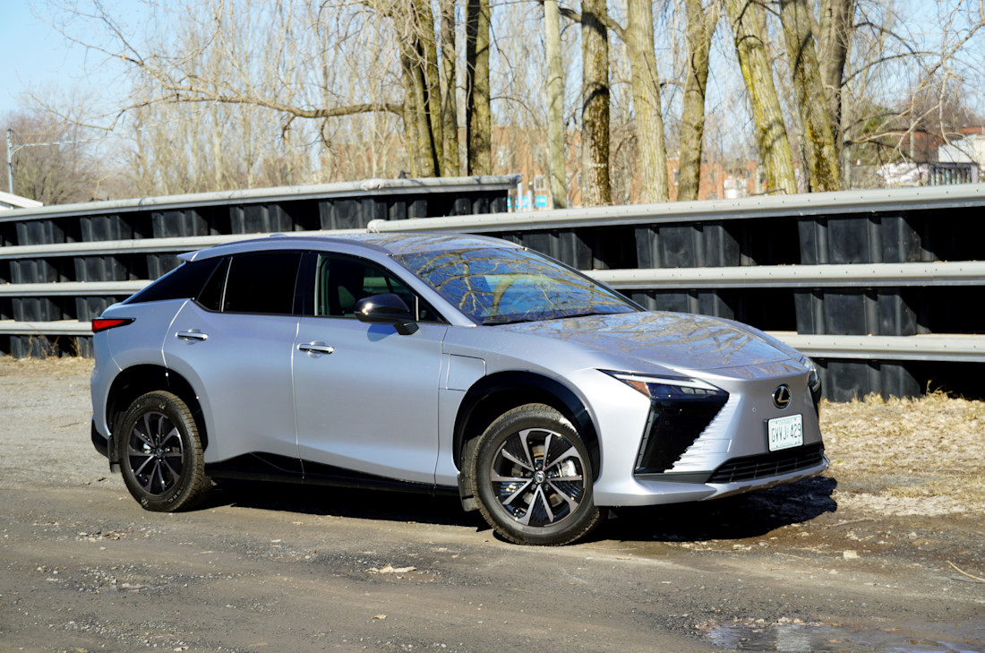 2026-Lexus-RZ350e (12).jpg